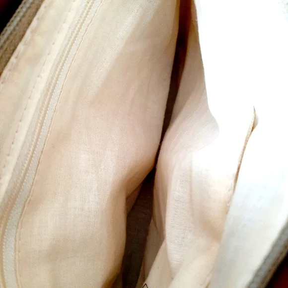 Giovane Shoulder Bag - Picture 8 of 13